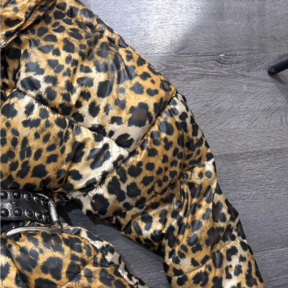 Zara Elegant leopard downfilled coat with leather belt size Med - Picture 8 of 8